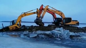 Утопили экскаватор