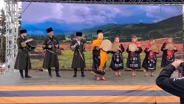 Шалазай  и Курбан ( г Талихl).  Красивая даргинская песня. смотреть онлайн