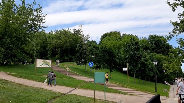14.06.2020. Москва. Парк Коломенский. Набережная.