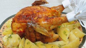 Курица на бутылке