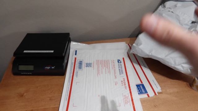 Shipping Tips for Small Businesses: How to Mail Sandals | Shipping Flip Flops Without the Box! смотреть онлайн