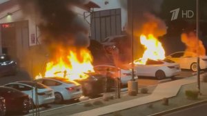 ФБР расследует массовые поджоги автомобилей Tesla и нападения на автосалоны компании Илона Маска