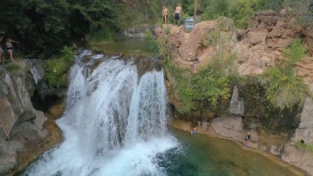Fossil Creek Waterfall Drone Footage смотреть онлайн