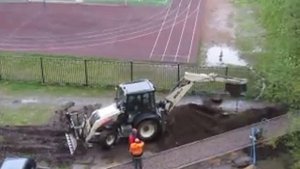 Экскаватор-погрузчик TEREX 860 sx в работе (Часть 2)