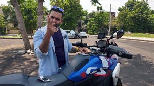 BMW R1300GS first ride – IT'S INSANE!