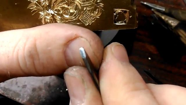 Азы ручной гравировки штихелем.Часть №2 ( гравировка фона,как и чем ) смотреть онлайн