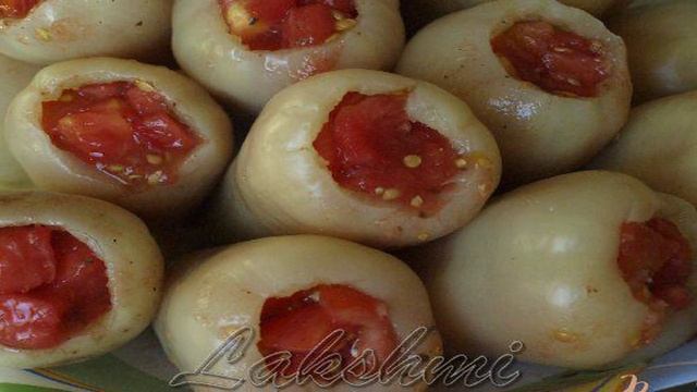 Закуска из перца фаршированного помидорами