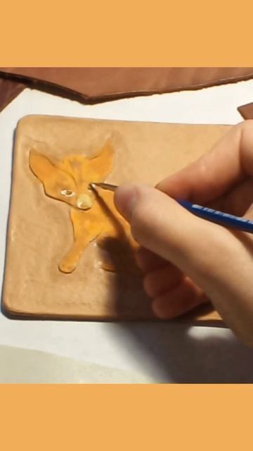 Рисунок по коже Роспись кожаной нашивки "Fox" Leather patch Leather art Работа с кожей Leather craf