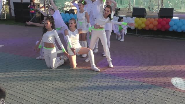 День Молодежи смотреть онлайн