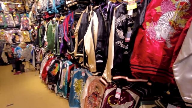 Что я купила на рынке в Японии! Прогулка по японской торговой улице смотреть онлайн