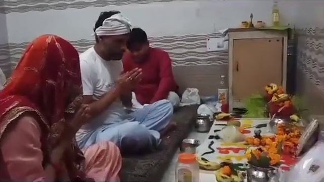 sharadho me piter pooja karate hue смотреть онлайн