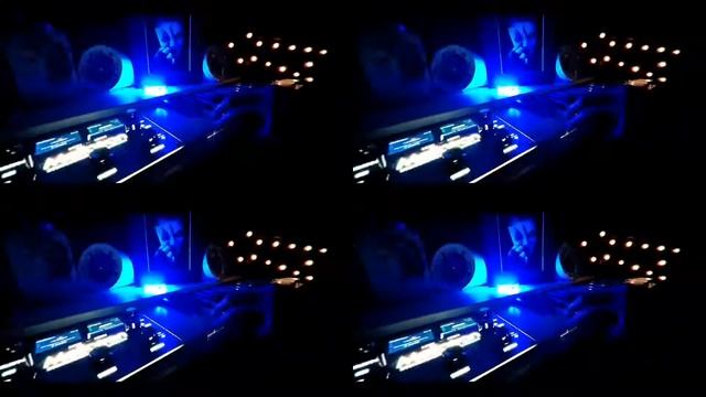 Cosmo Jones - 60s western theme - Mellotron M4000D mini смотреть онлайн