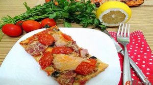 Пицца с двумя видами сыра