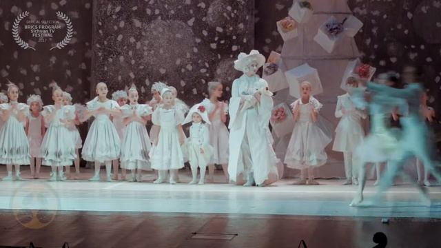 Привет из Чэнду смотреть онлайн