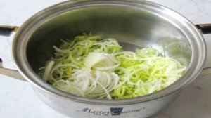 Суп-пюре из лука-порея