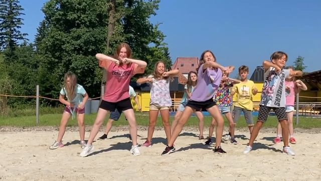 Coldplay Higher power Dance video смотреть онлайн