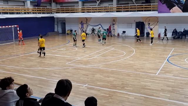 Локомотив - СШ-5. Первенство РБ среди Юношей 2006г.р. 1й тайм 19.01.2022 смотреть онлайн