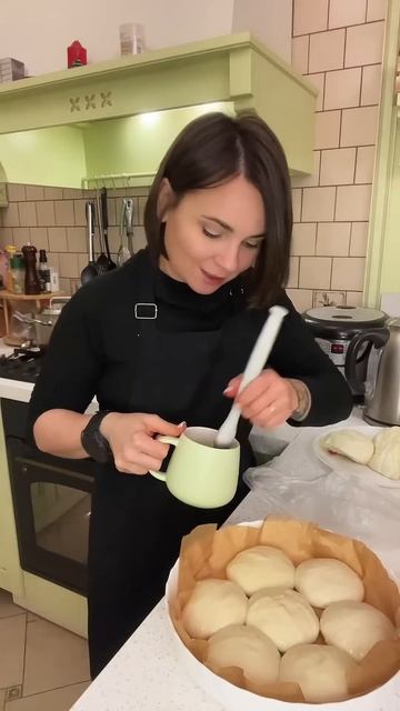 Пампушки с чесночным соусом