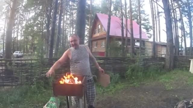 ПЕСНЯ БАЗОВОГО ТУРИСТА смотреть онлайн