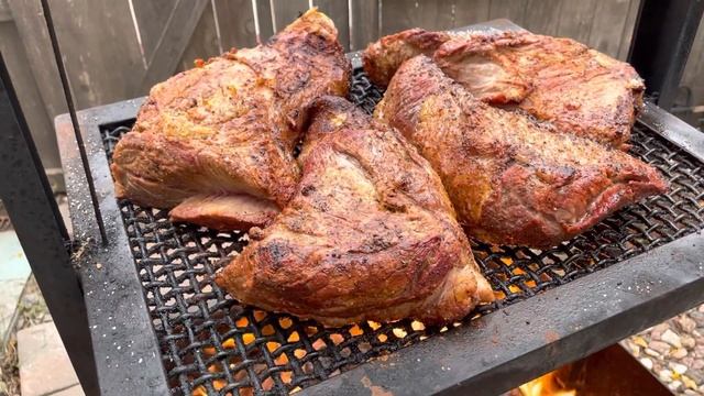 The Fire 🔥 is Lit 🔥 #SantaMariaBbq #viralvideo #bbqgrill #TriTips #food #foodblogger смотреть онлайн