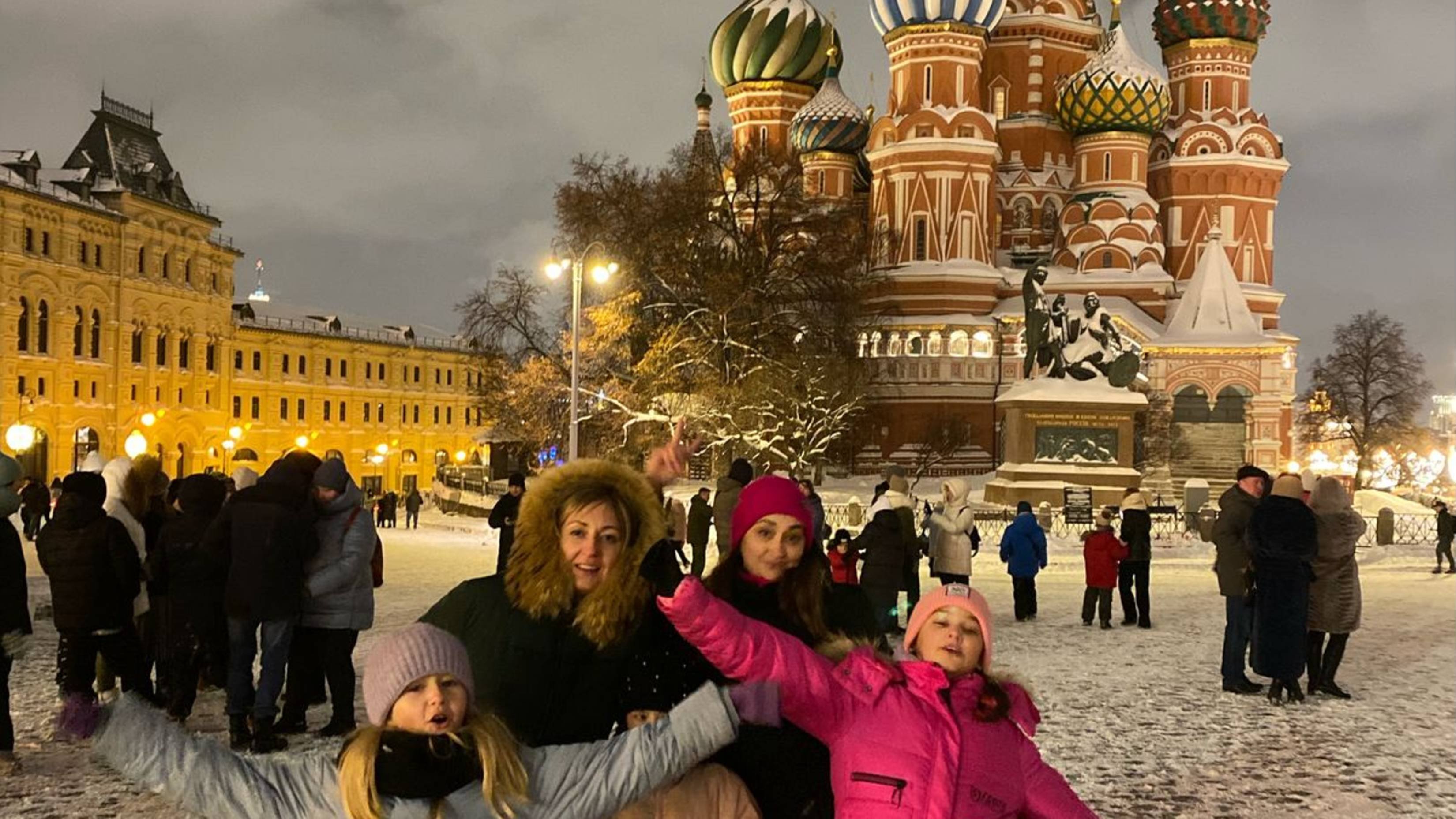 В декабре 2023 года Четыре сестрицы побывали в Москве, на красной площади.