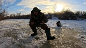 Рыбалка на речке в конце марта