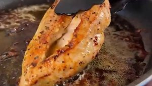 Когда мне надоедают скучные рецепты, я готовлю куриные грудки по этому рецепту!