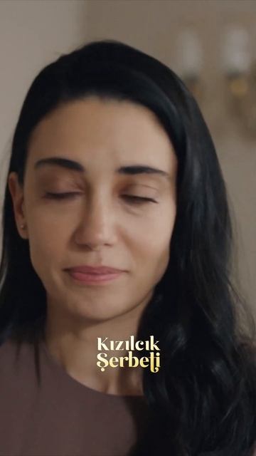 "Senin sandığın kadar kötü biri değilim.." 👸 | #KızılcıkŞerbeti #shorts смотреть онлайн