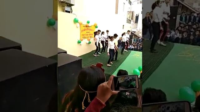 Dhoom Machale song, Dance performance by 11th standard student смотреть онлайн