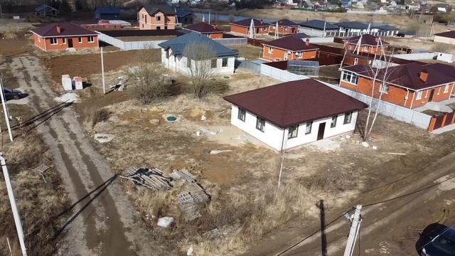 В продаже дом на земле 5 соток и рядом земельный участок 5 соток.