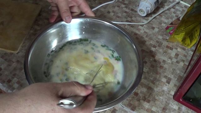 НЕДЕЛЯ БЕЗ МАМЫ, ДАЖЕ ПОГОДА ЗАПЛАКАЛА смотреть онлайн