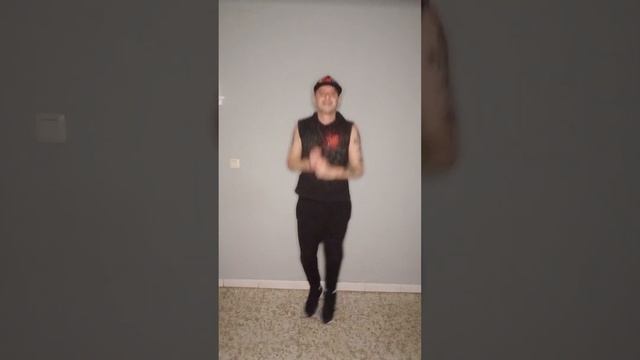 Bailando la salsa #zumba #zumbafitness #zumbainstructor #zumbajosejuan#Dancecardiojj