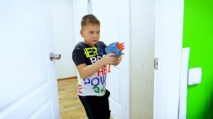 Злодей ЛАГ как ГРИНЧ Похитил НОВЫЙ ГОД! Санта ПРИНЕС Секретный Кейс! Что ВНУТРИ?