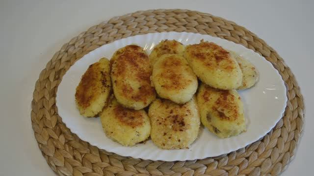 КАРТОФЕЛЬНЫЕ ЗРАЗЫ С ГРИБАМИ Очень Вкусно !!! Самый Удачный Рецепт!