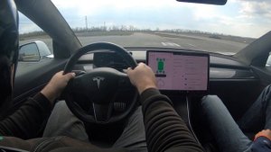 Tesla model 3 на evoracepark 44.25