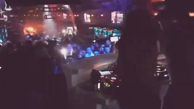 ROBIN S (Show me love) Susana Villegas смотреть онлайн