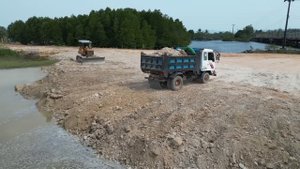 Строительство, засыпка нового объекта