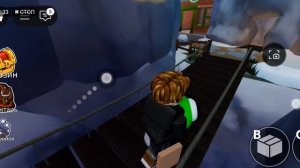 Кэтмен играет в Радужные друзья 2