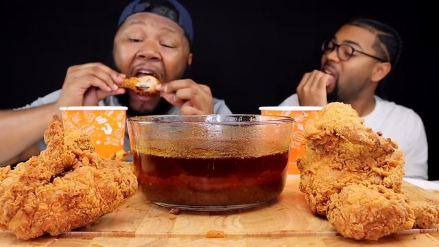 POPEYES CHICKEN MUKBANG WITH DIPPIN DASH BUTTER SAUCE | @BeingMylen
