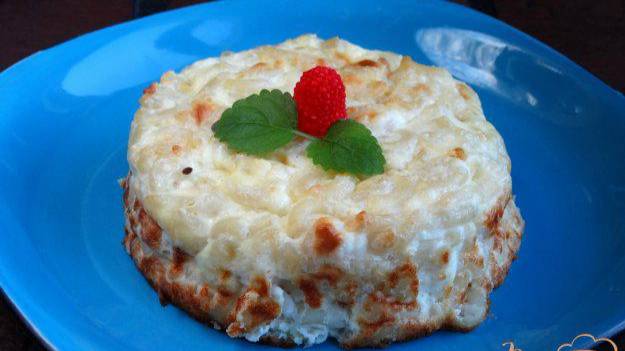 Сладкая запеканка с творогом и макаронами