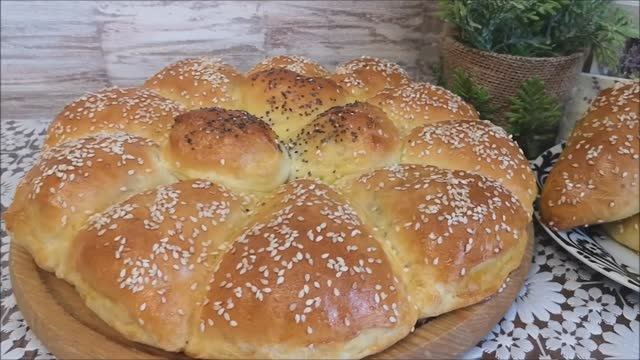 Пирожки на кефире и сметане в духовке. ПИРОЖКИ С ТРЕМЯ НАЧИНКАМИ. Вкусная домашняя выпечка