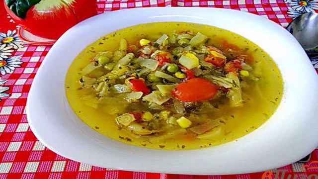 Разгрузочный суп с фасолью и кукурузой