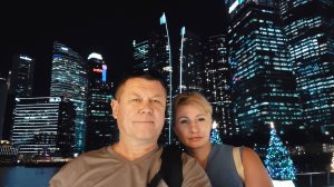 Сингапур. Вечер.