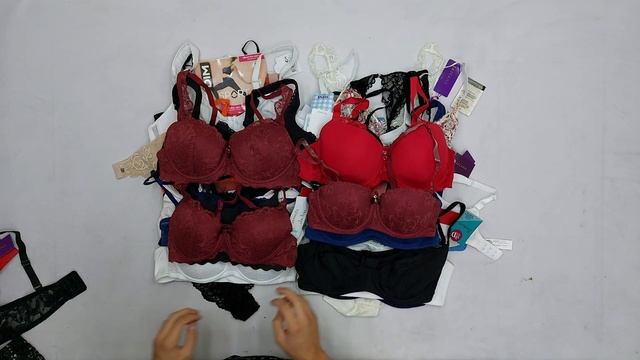 31941 Нижнее белье женское микс сток, 14пак, 3.6 кг, 4.30€/шт, 59шт смотреть онлайн