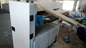 Рейсмусовый станок для обработки дерева