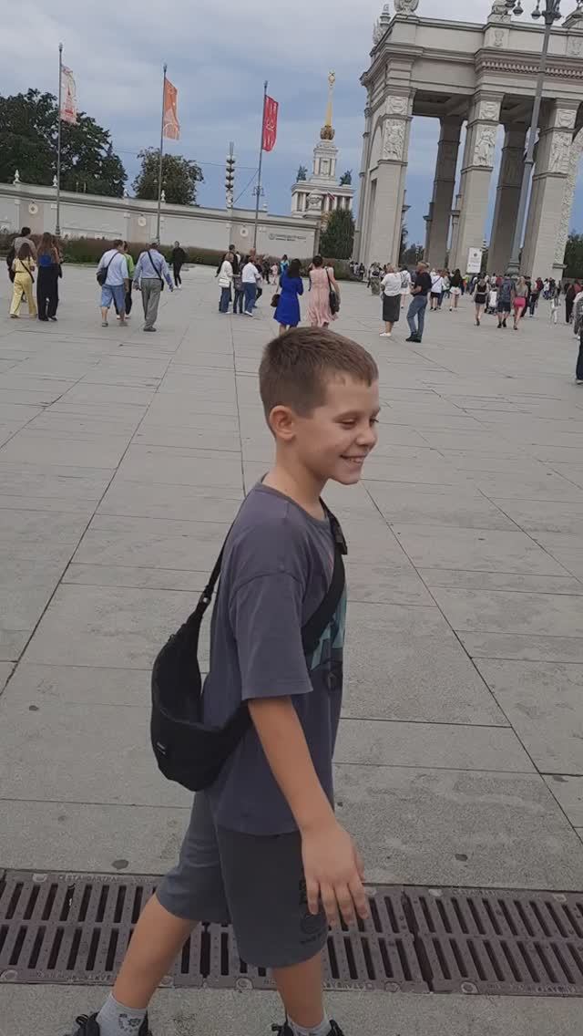 Я шагаю по Москве