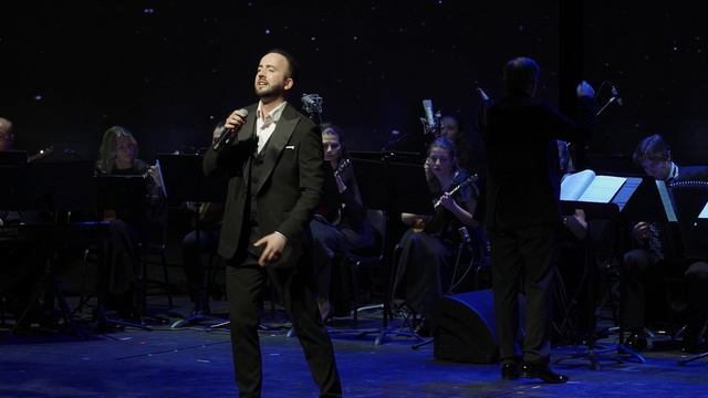Эмиль Кадыров — Мне с детства снилась высота (А. Пахмутова, Н. Добронравов)