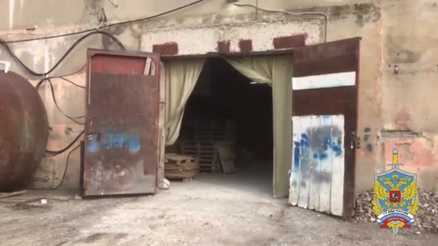 Нелегальный цех по производству «незамерзайки» нашли в Ленинском районе смотреть онлайн