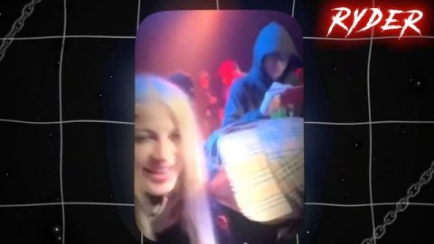 ЛАПА ХАПА И КСАННИ БАННИ