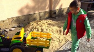 Дима на Тракторе спешит на помощь